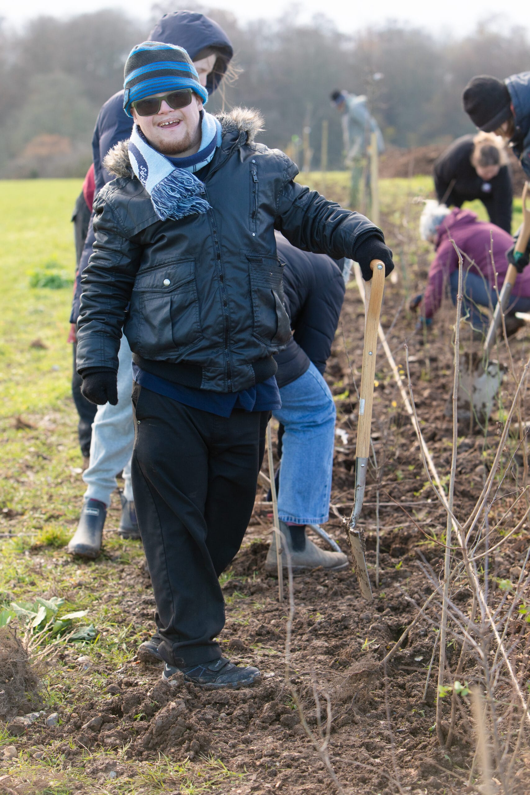 Hedge-Planting-Day-2_23-33-(1)